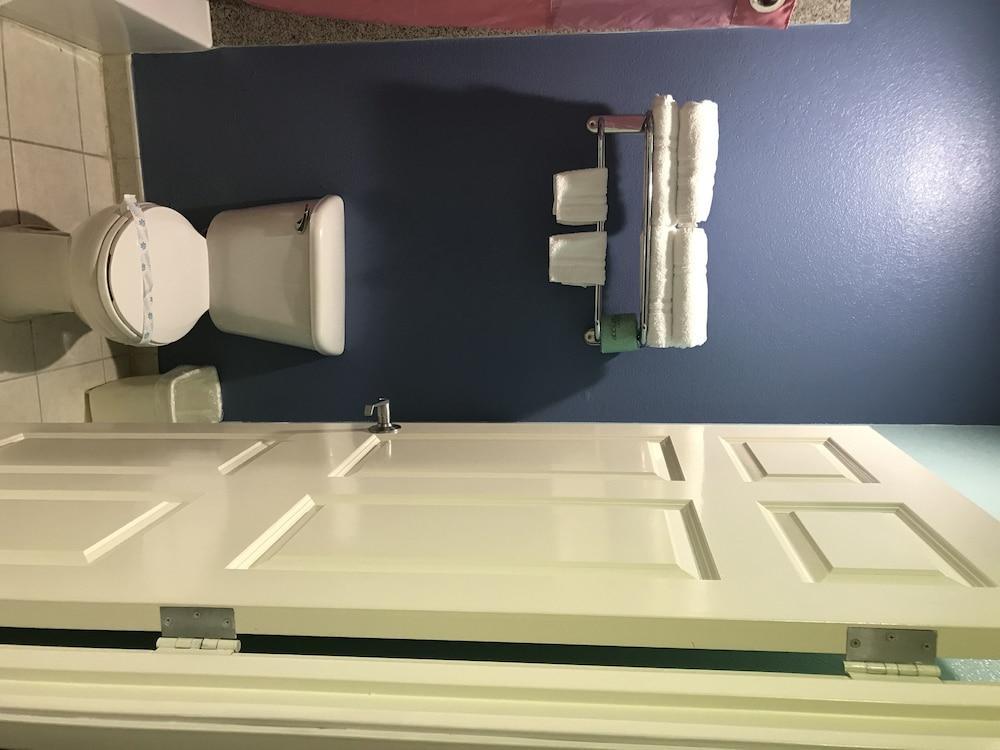 Camelot Inn And Suites Aldine 外观 照片