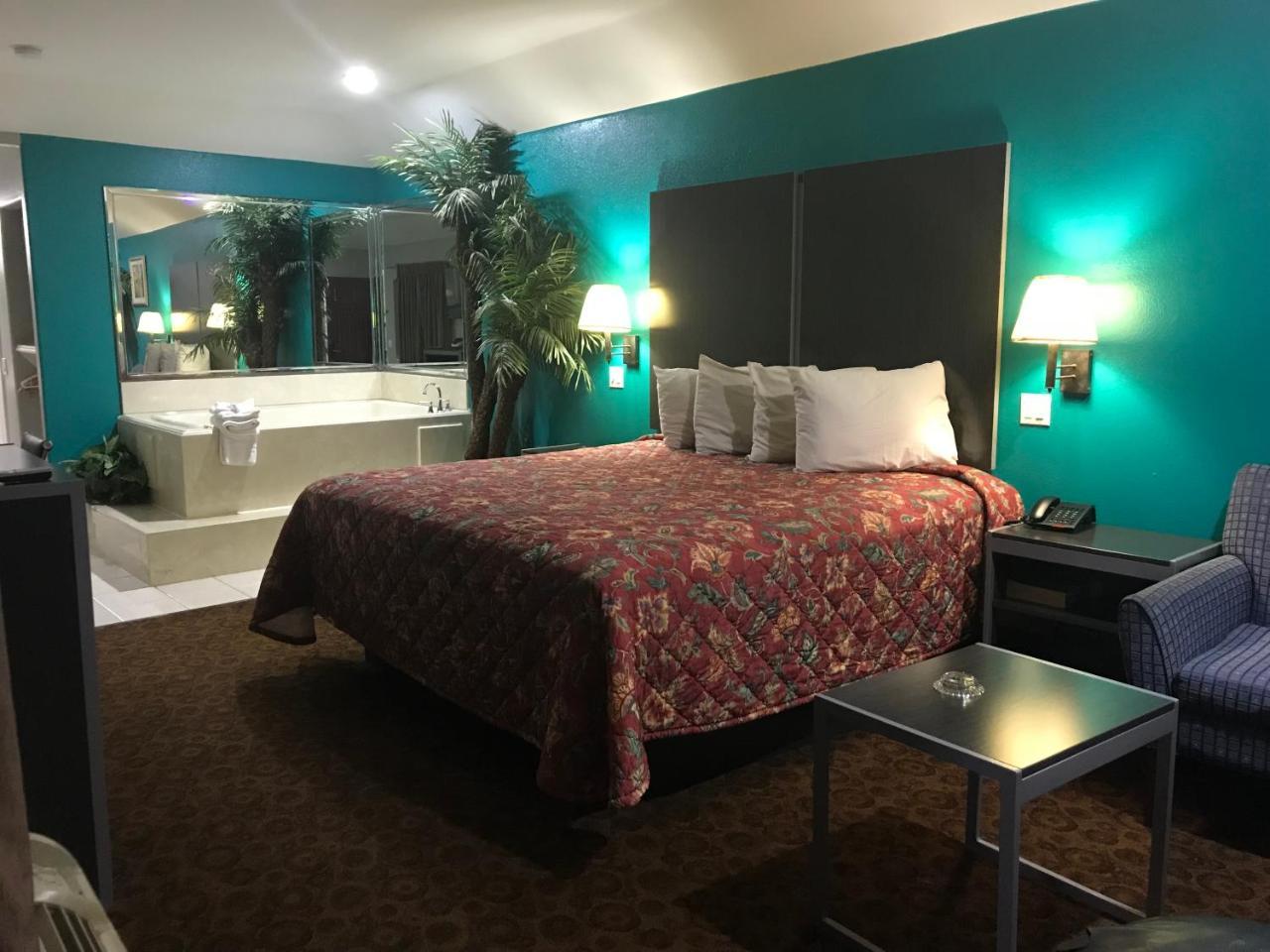 Camelot Inn And Suites Aldine 外观 照片