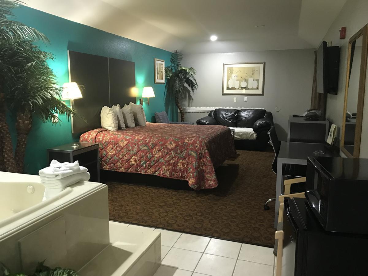 Camelot Inn And Suites Aldine 外观 照片